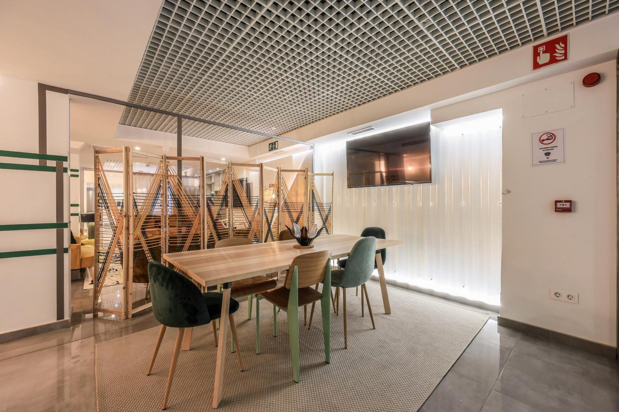 Amazinn Places Blasco De Garay 113 Madrid Exteriör bild